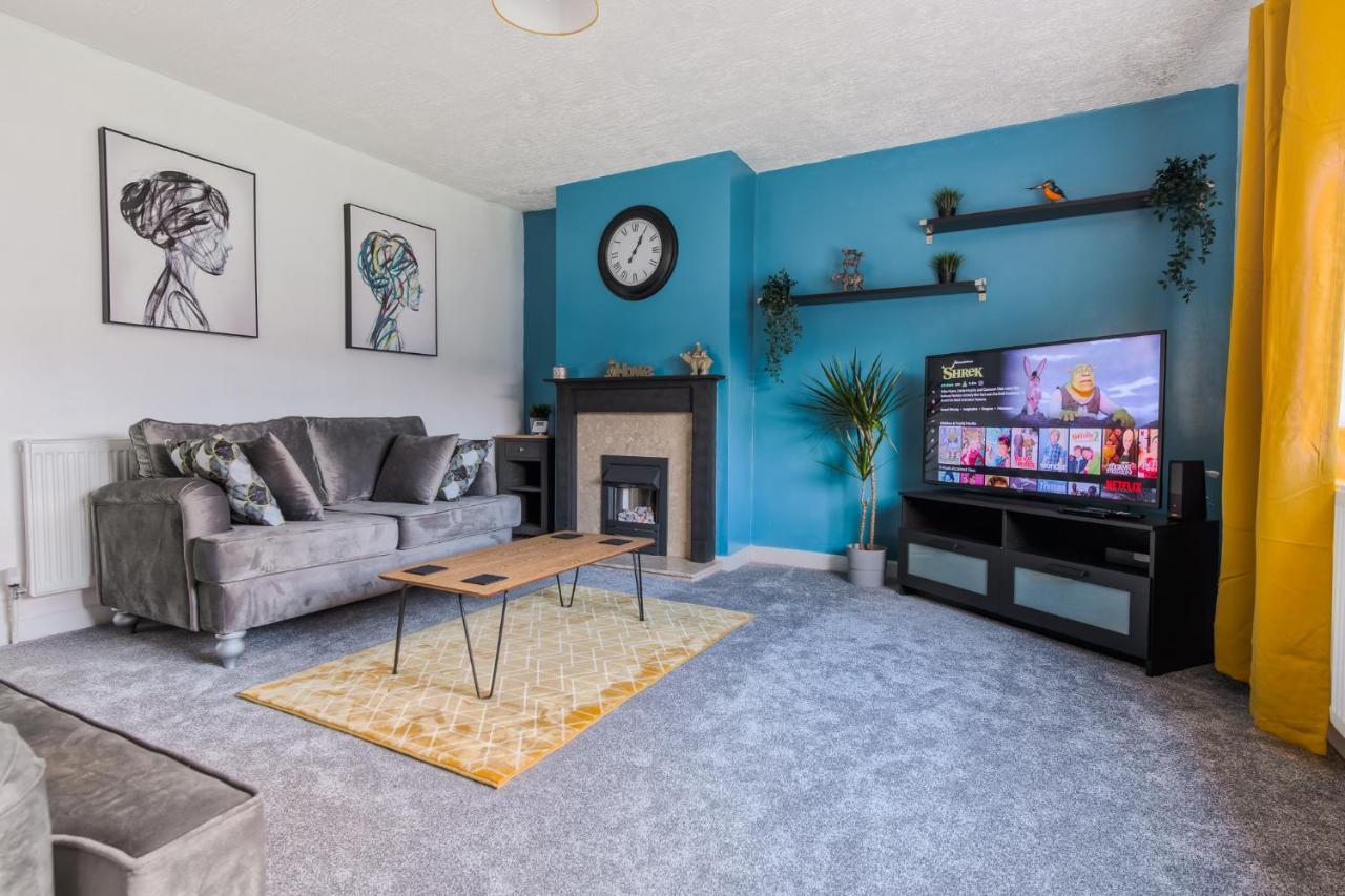 Rookwood House - Spacious Home With Free Parking - Short Stay Leeds Лийдс Екстериор снимка